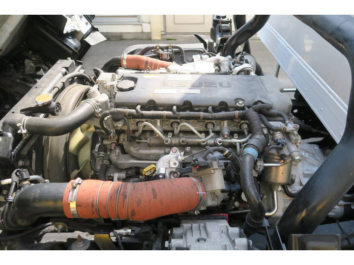 いすゞエルフパネルバン小型（2t・3t）[写真24]