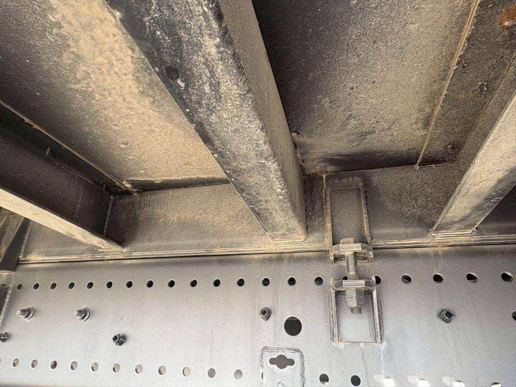 日野プロフィアセルフクレーン4段大型（10t）[写真11]