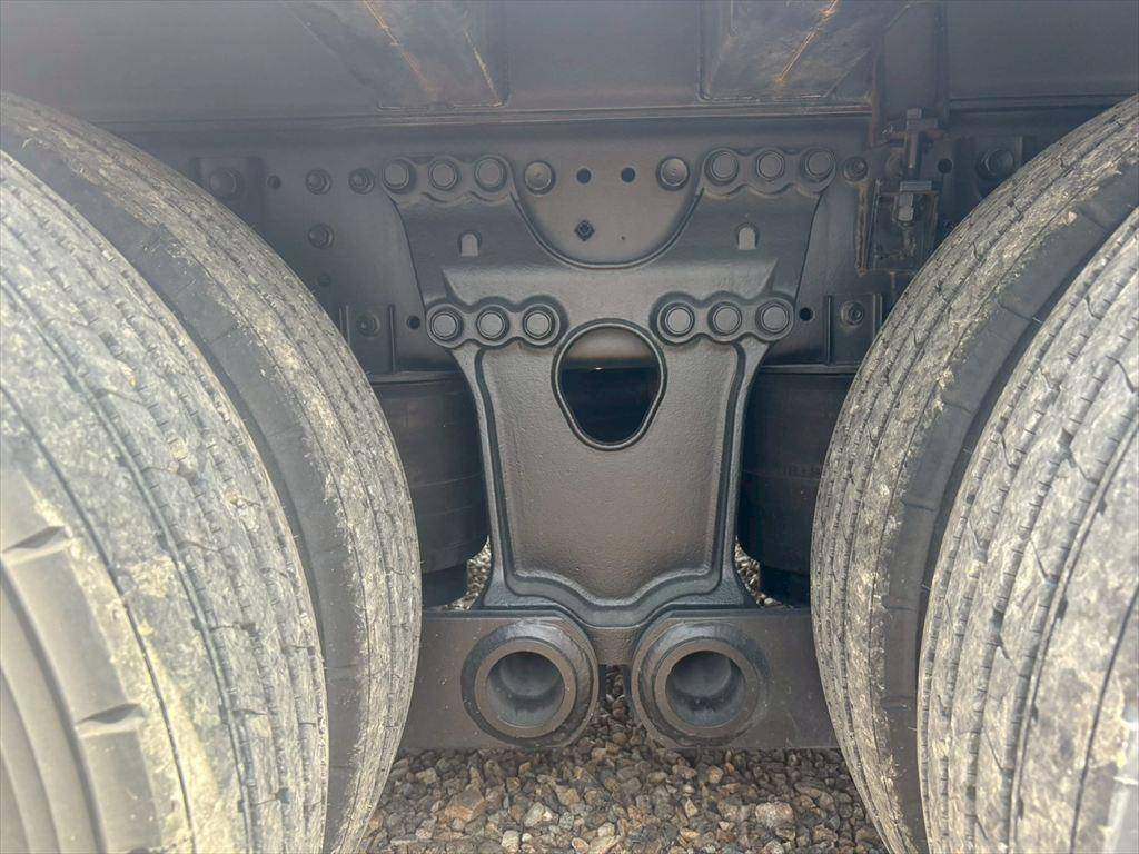 日野プロフィアセルフクレーン4段大型（10t）[写真13]