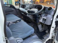 三菱ふそうキャンターダブルキャブ（Wキャブ）小型（2t・3t）[写真28]