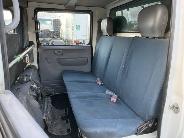 三菱ふそうキャンターダブルキャブ（Wキャブ）小型（2t・3t）[写真28]