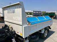 三菱ふそうキャンターダンプ小型（2t・3t）[写真13]