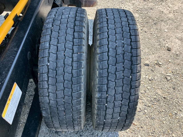 三菱ふそうキャンターダンプ小型（2t・3t）[写真20]