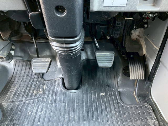 三菱ふそうキャンターダンプ小型（2t・3t）[写真37]