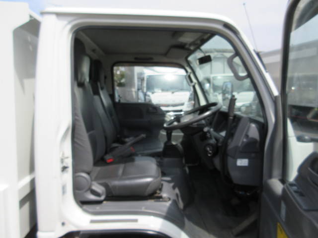 いすゞエルフダンプ小型（2t・3t）[写真07]