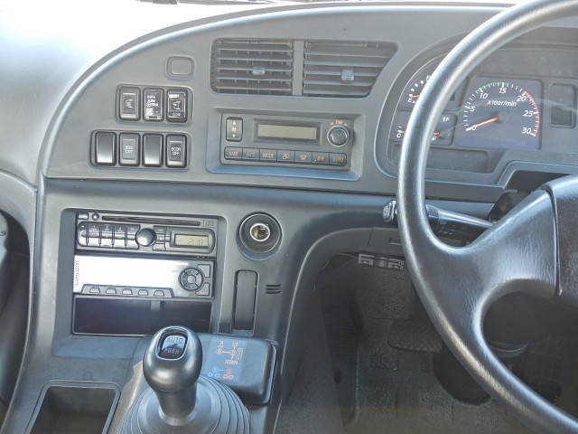 いすゞギガトレーラーヘッド（トラクターヘッド）大型（10t）[写真20]