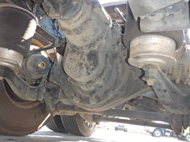 いすゞギガトレーラーヘッド（トラクターヘッド）大型（10t）[写真06]