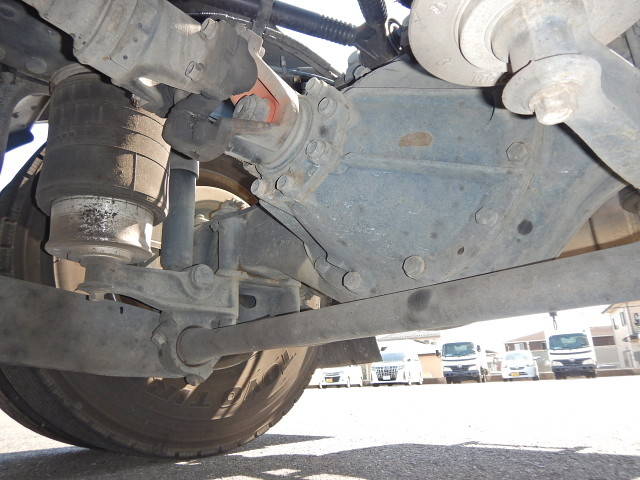 いすゞギガトレーラーヘッド（トラクターヘッド）大型（10t）[写真07]