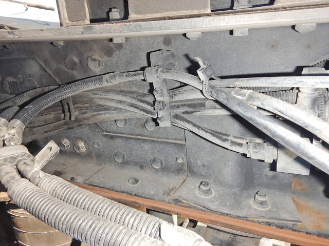 いすゞギガトレーラーヘッド（トラクターヘッド）大型（10t）[写真08]