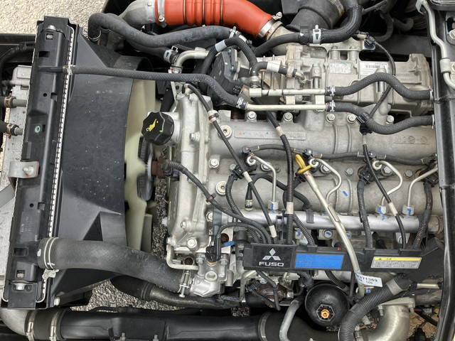 三菱ふそうキャンター平ボディ小型（2t・3t）[写真26]