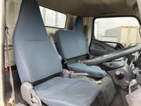 三菱ふそうキャンター平ボディ小型（2t・3t）[写真30]