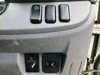 三菱ふそうキャンター平ボディ小型（2t・3t）[写真38]