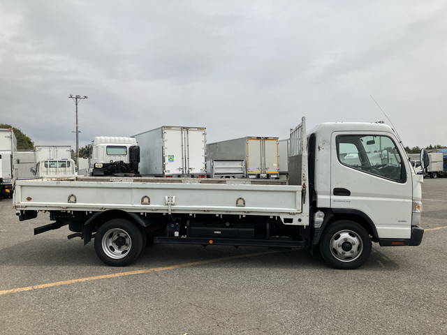 三菱ふそうキャンター平ボディ小型（2t・3t）[写真07]