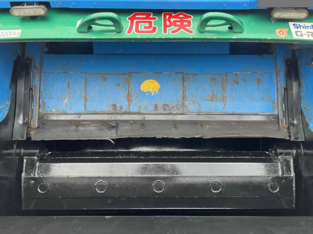 三菱ふそうキャンターパッカー車（塵芥車）小型（2t・3t）[写真11]