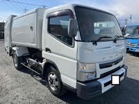 三菱ふそうキャンターパッカー車（塵芥車）小型（2t・3t）