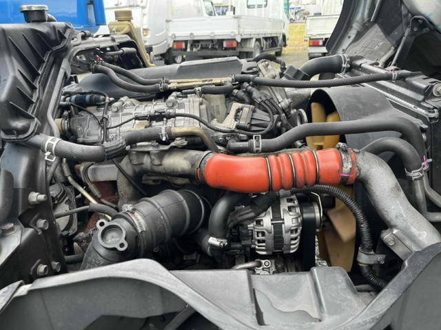 三菱ふそうキャンターパッカー車（塵芥車）小型（2t・3t）[写真24]