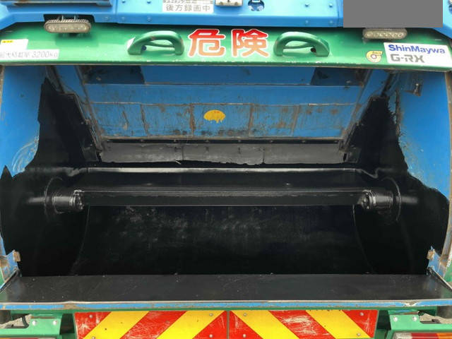 三菱ふそうキャンターパッカー車（塵芥車）小型（2t・3t）[写真09]