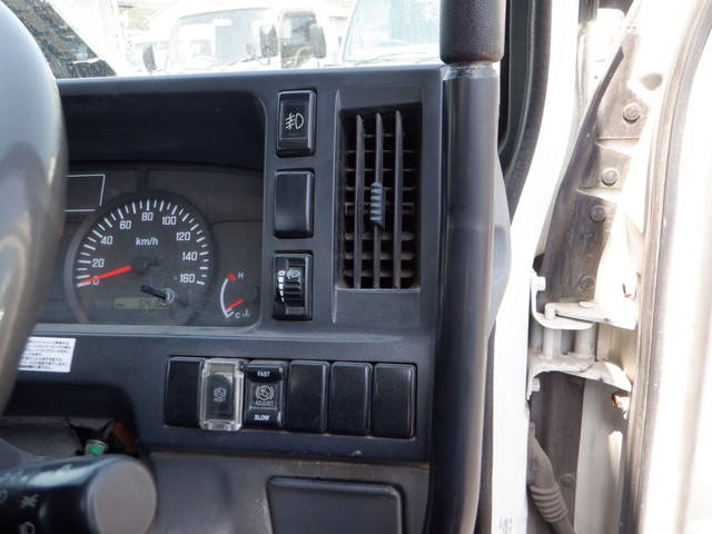 いすゞエルフダンプ小型（2t・3t）[写真29]