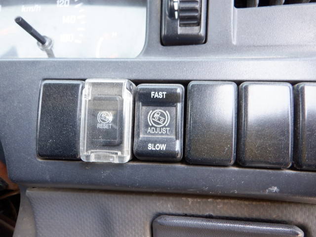 いすゞエルフダンプ小型（2t・3t）[写真30]