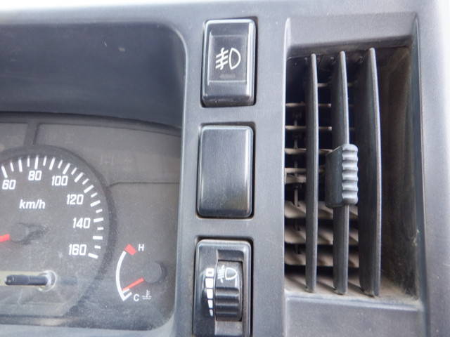 いすゞエルフダンプ小型（2t・3t）[写真31]