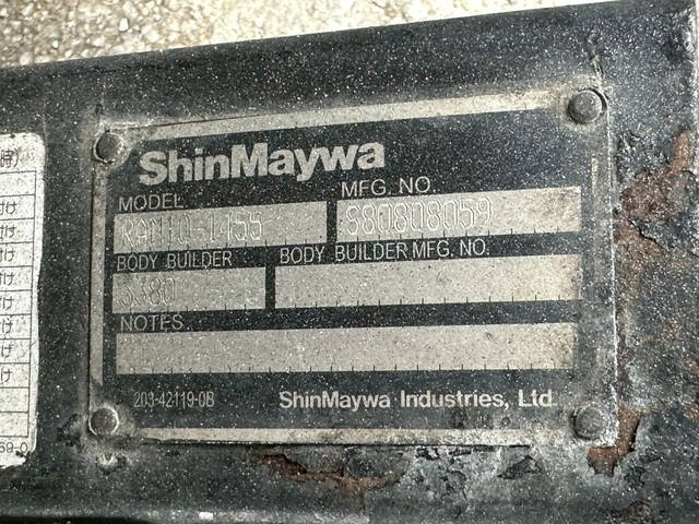 三菱ふそうファイターアルミウイング中型（4t）[写真12]