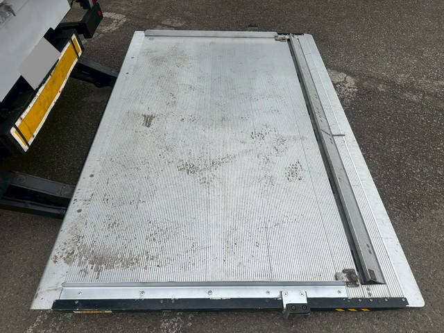 三菱ふそうファイターアルミウイング中型（4t）[写真18]