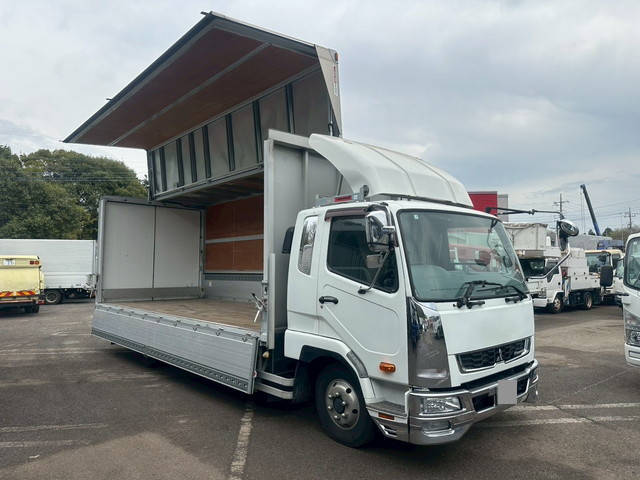 三菱ふそうファイターアルミウイング中型（4t）[写真03]