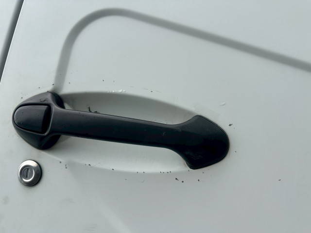 三菱ふそうファイターアルミウイング中型（4t）[写真36]