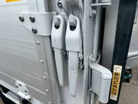 三菱ふそうファイターアルミウイング中型（4t）[写真38]