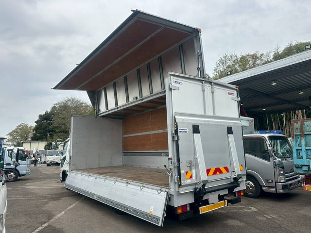 三菱ふそうファイターアルミウイング中型（4t）[写真04]