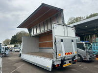 三菱ふそうファイターアルミウイング中型（4t）[写真04]