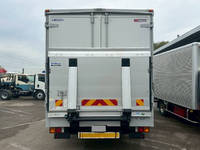 三菱ふそうファイターアルミウイング中型（4t）[写真08]