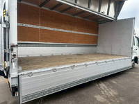 三菱ふそうファイターアルミウイング中型（4t）[写真09]