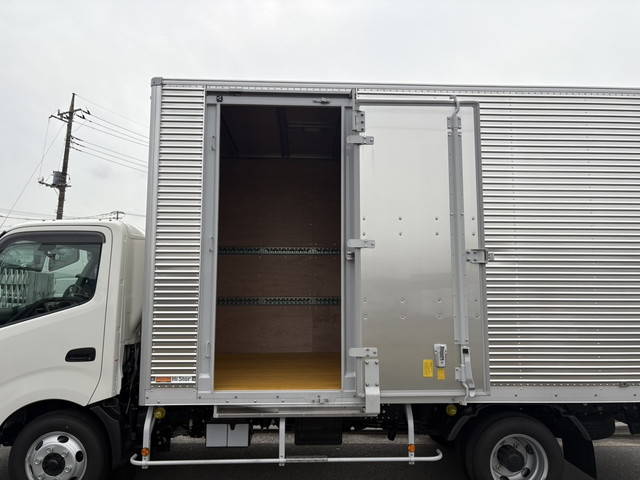 日野デュトロアルミバン小型（2t・3t）[写真12]
