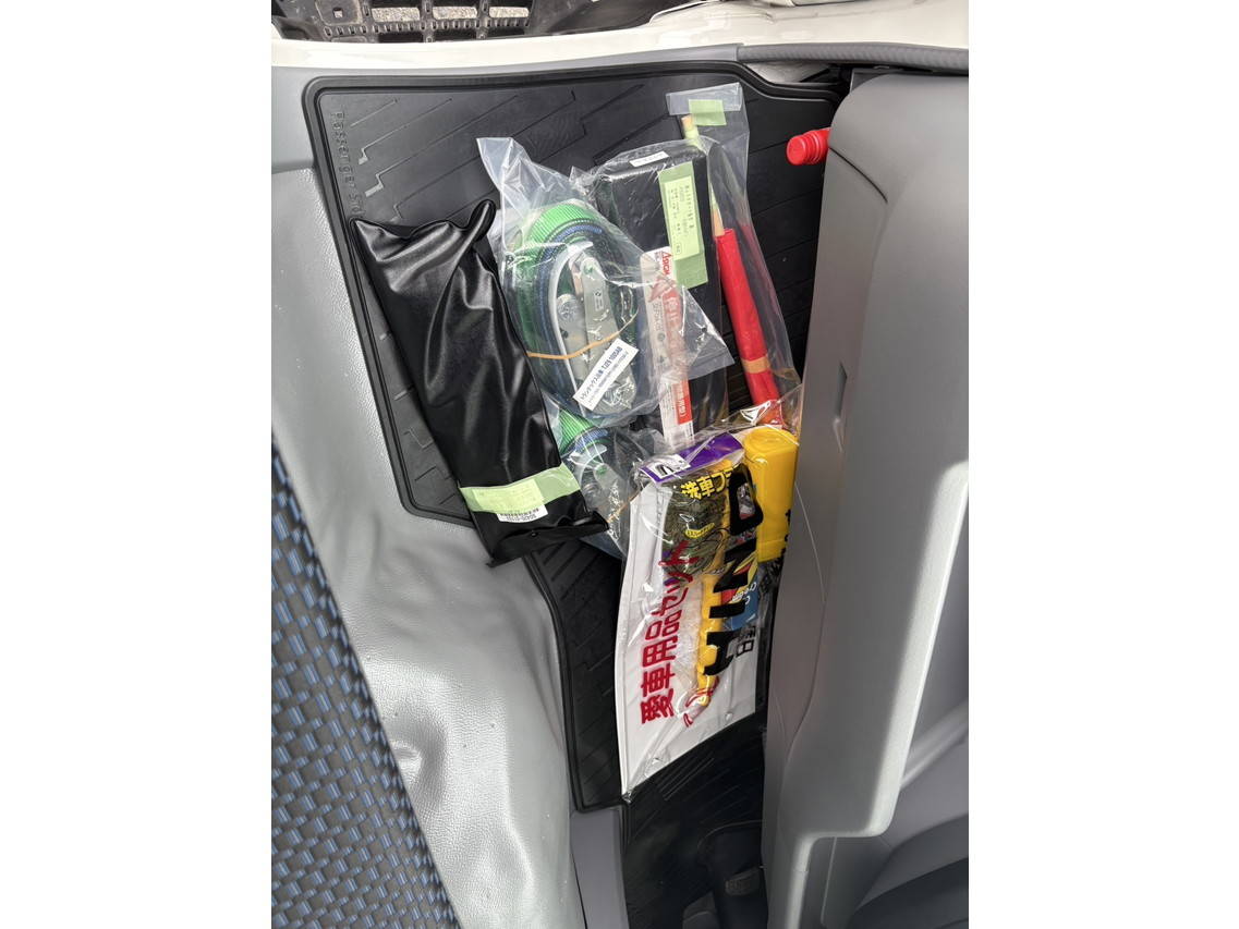 日野デュトロアルミバン小型（2t・3t）[写真14]