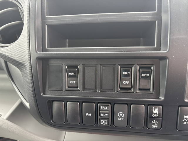 日野デュトロアルミバン小型（2t・3t）[写真18]