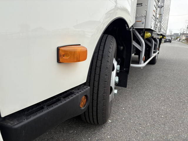 日野デュトロアルミバン小型（2t・3t）[写真28]