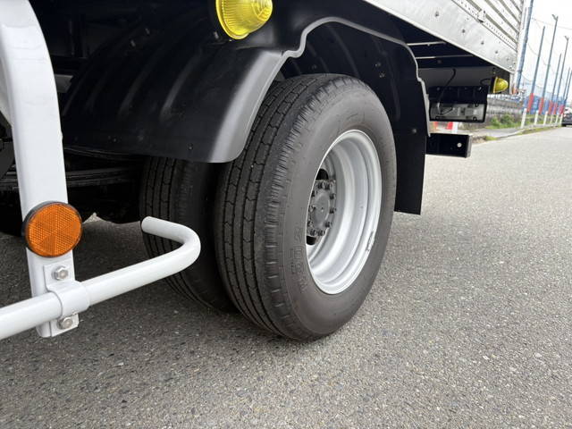 日野デュトロアルミバン小型（2t・3t）[写真29]