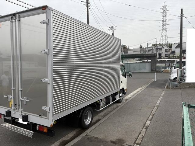 日野デュトロアルミバン小型（2t・3t）[写真03]