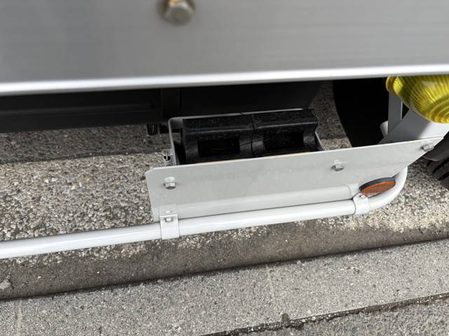 日野デュトロアルミバン小型（2t・3t）[写真32]