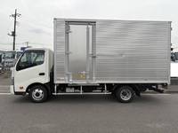 日野デュトロアルミバン小型（2t・3t）[写真09]