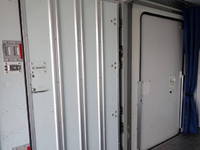 いすゞエルフ冷凍車（冷蔵車）小型（2t・3t）[写真19]