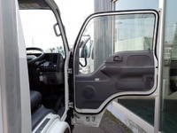 いすゞエルフ冷凍車（冷蔵車）小型（2t・3t）[写真30]