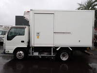 いすゞエルフ冷凍車（冷蔵車）小型（2t・3t）[写真05]