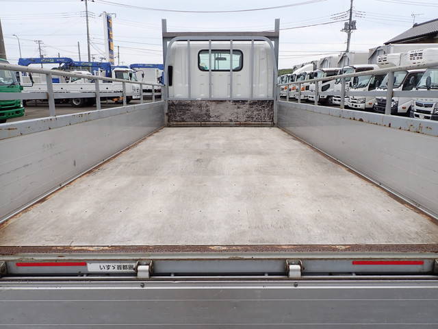 いすゞエルフアルミブロック小型（2t・3t）[写真10]