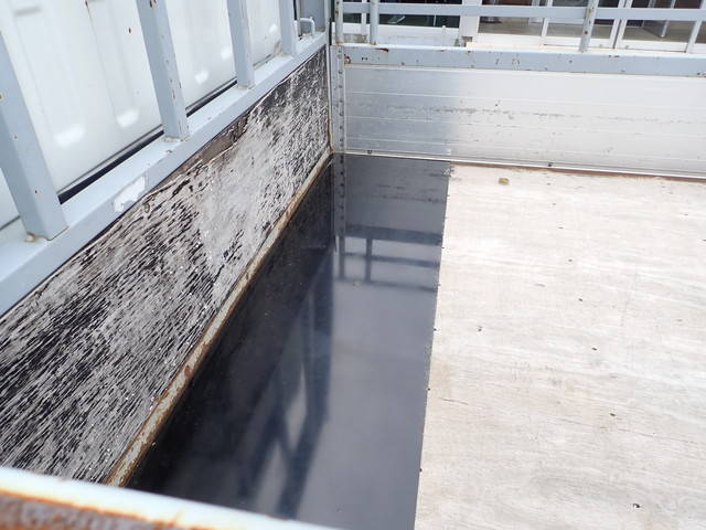 いすゞエルフアルミブロック小型（2t・3t）[写真13]