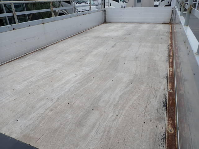 いすゞエルフアルミブロック小型（2t・3t）[写真14]