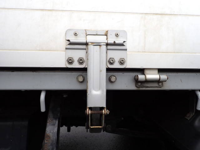 いすゞエルフアルミブロック小型（2t・3t）[写真09]