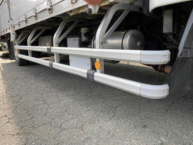 三菱ふそうファイターアルミウイング中型（4t）[写真23]