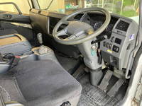 三菱ふそうファイターアルミウイング中型（4t）[写真34]